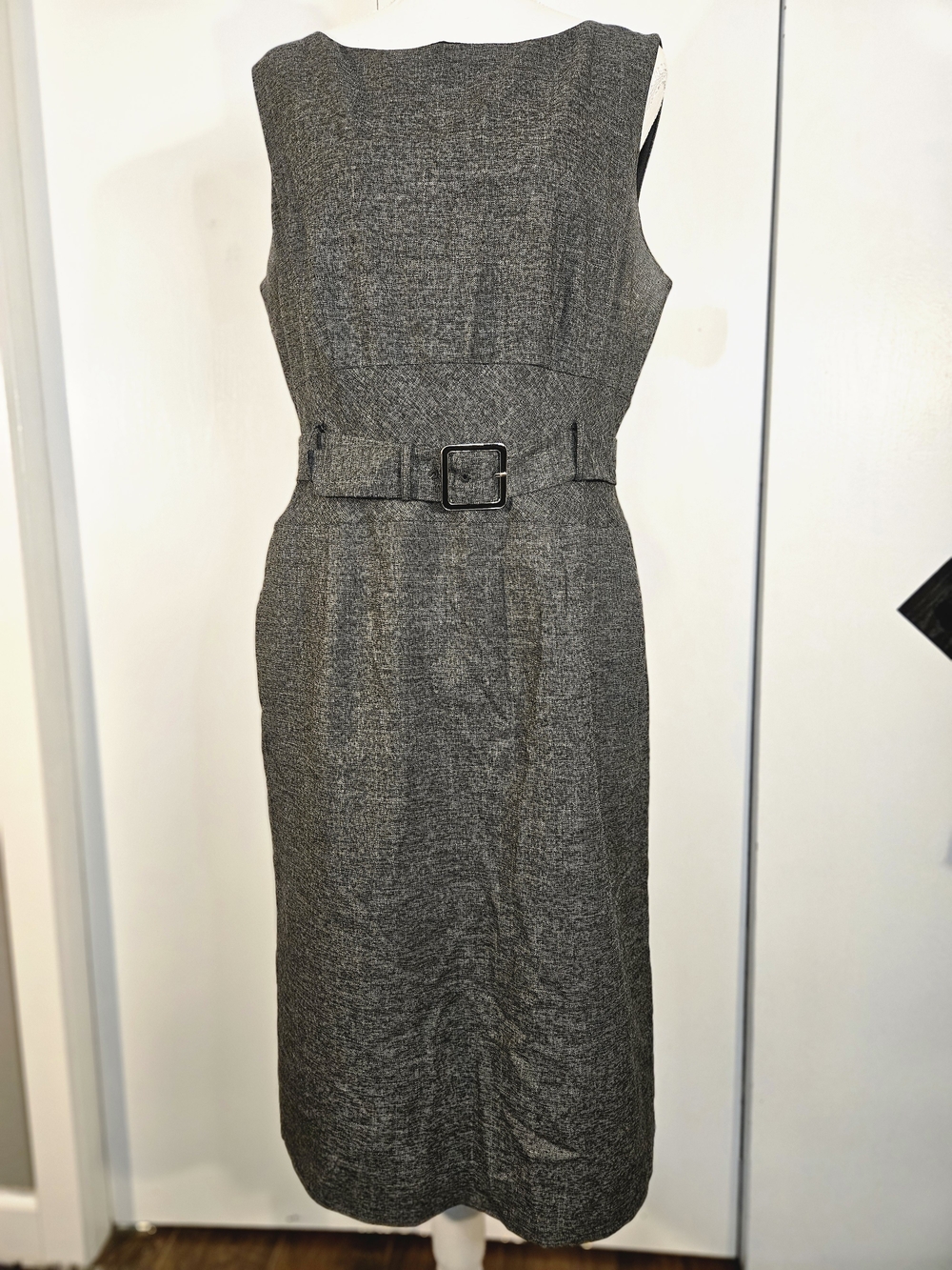 Banana Republic Gray Sleeveless Belted Midi Dress